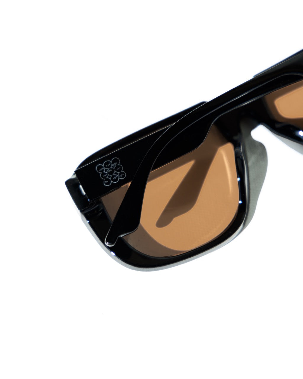 amber select Hikō-shi shades