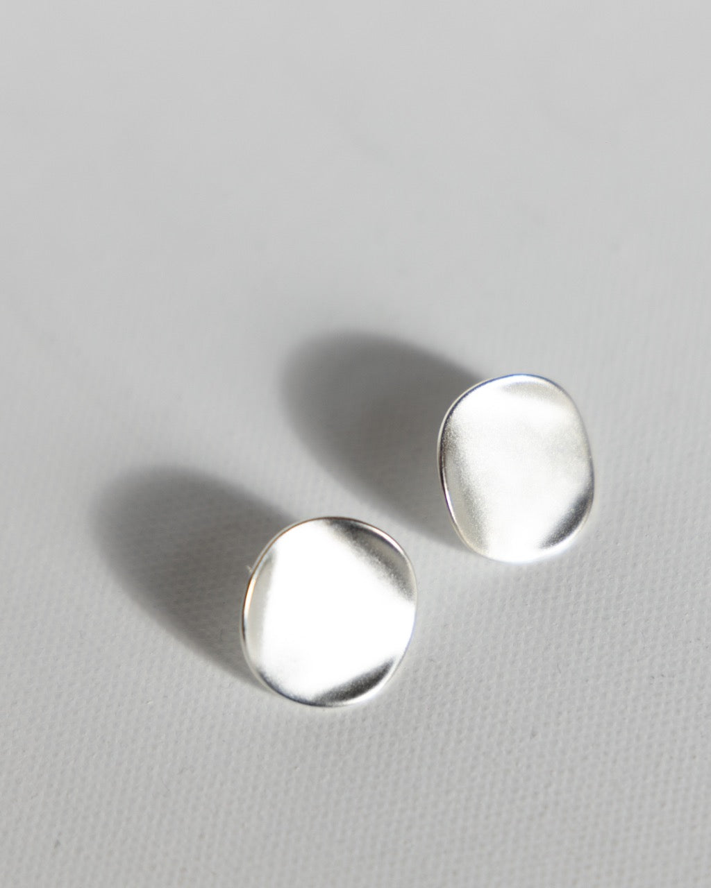 koin earrings