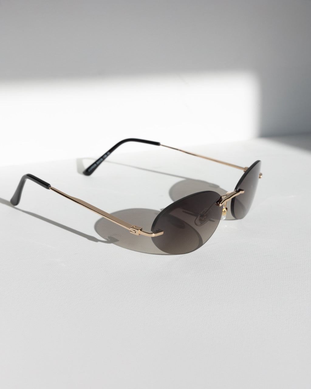 millio shades