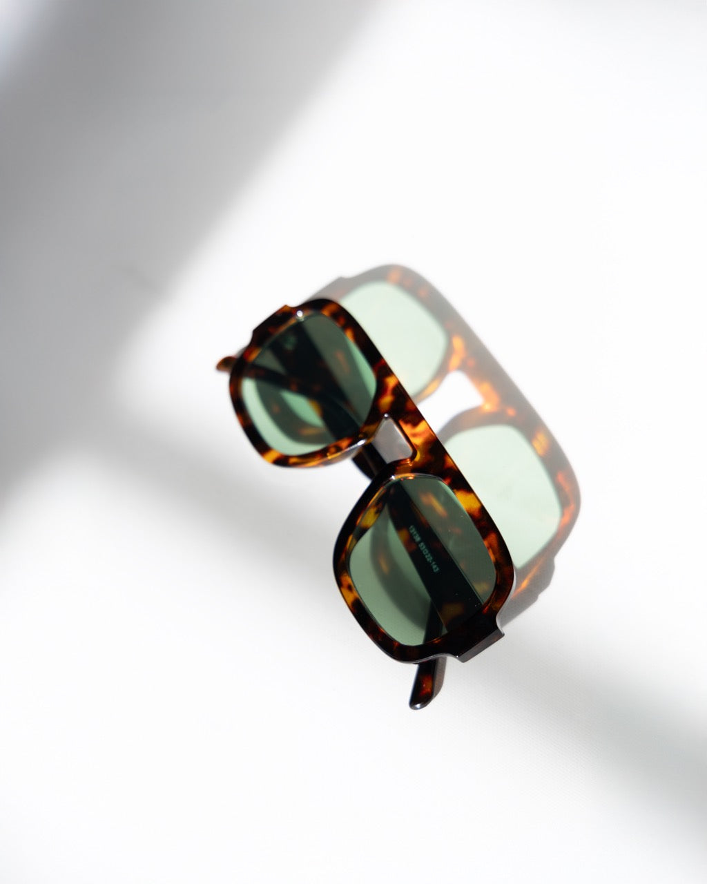 leopo shades