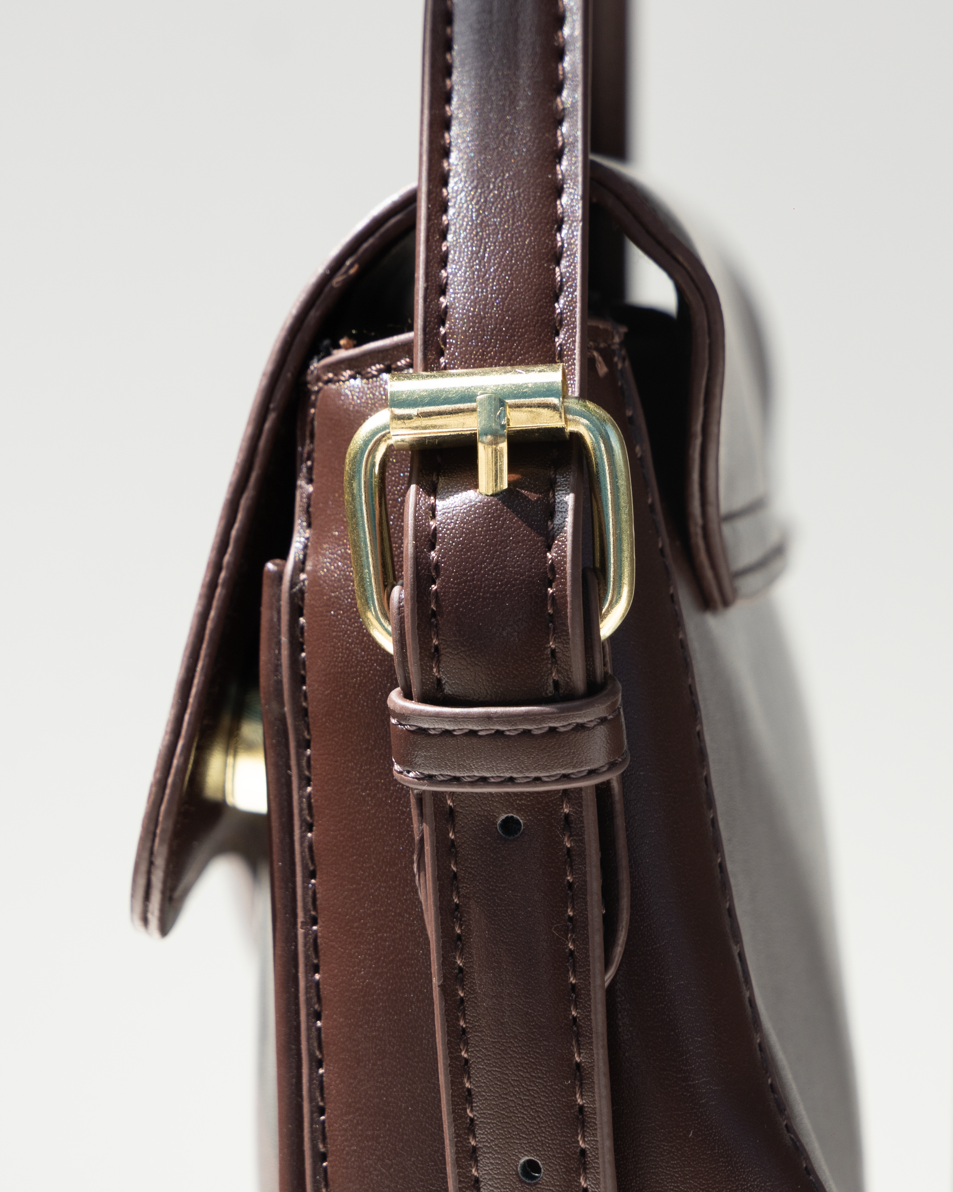 curve shoulder bag